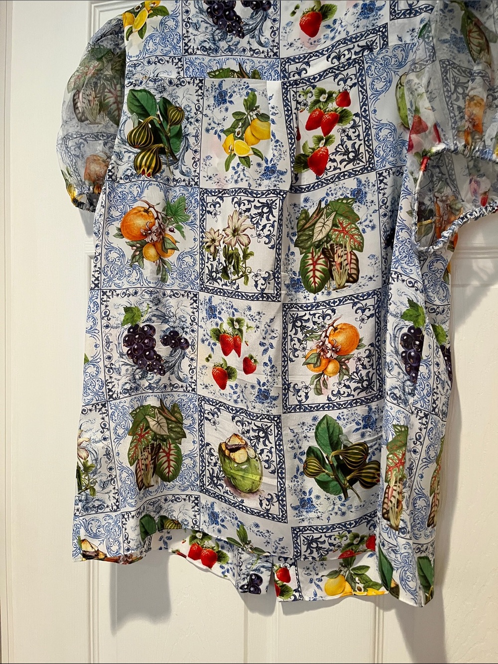 Alice + Olivia White Blue Multi Fruit Print Puff Sleeve Blouse - Picture 8 of 8